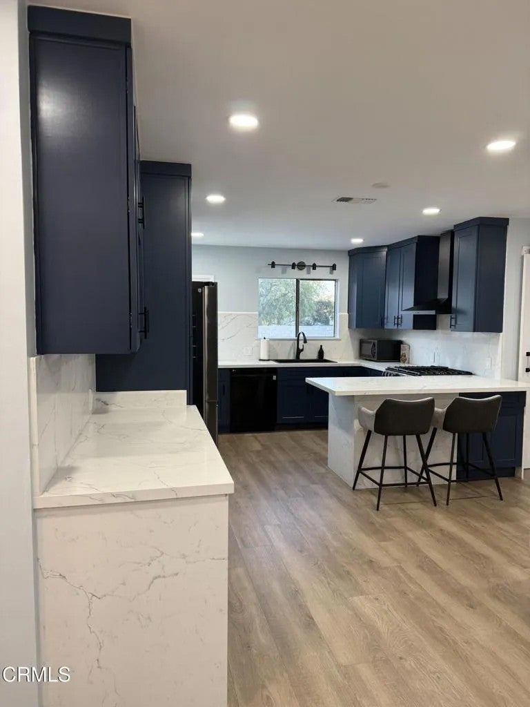 1075 Chevron Court