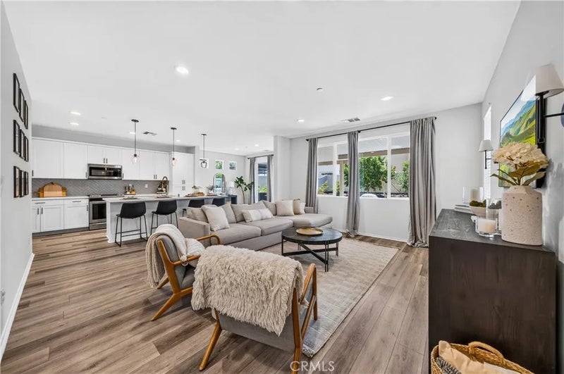 38481 Rosegate Place