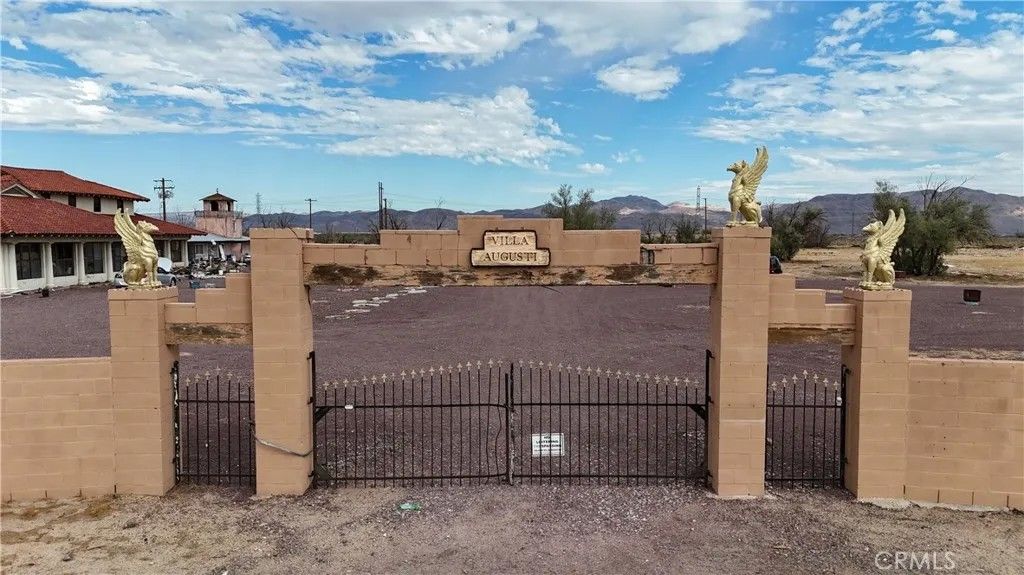 Photo of 36558 Santa Fe St, Daggett, CA 92327 (MLS # IG25267345)