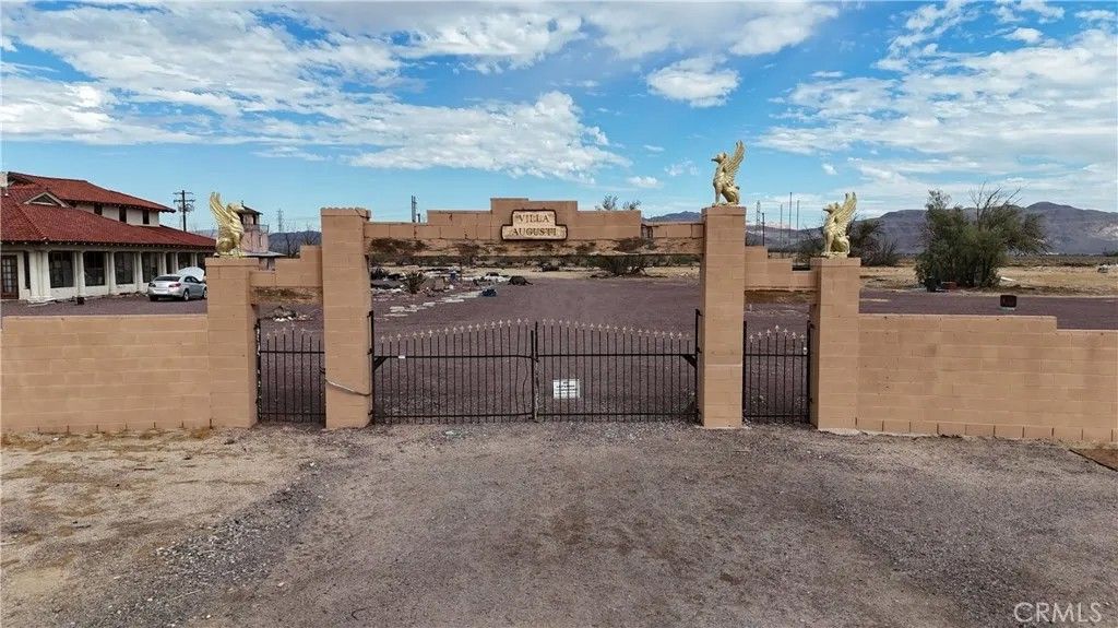 Photo of 36558 Santa Fe St, Daggett, CA 92327 (MLS # IG25267345)