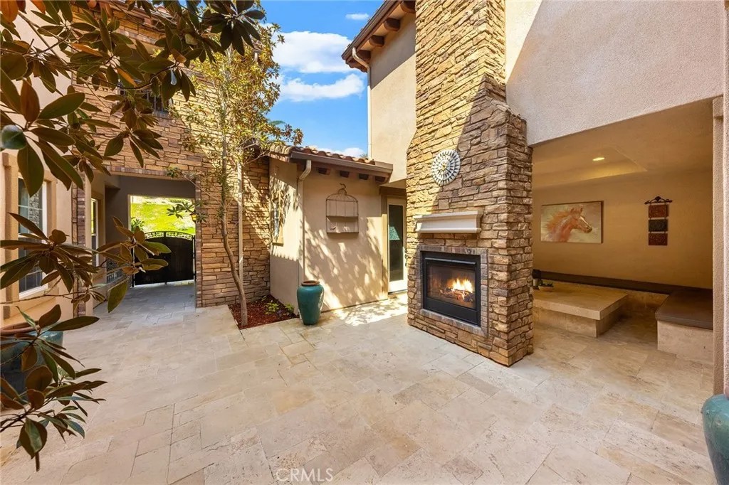 4080 Naples Court