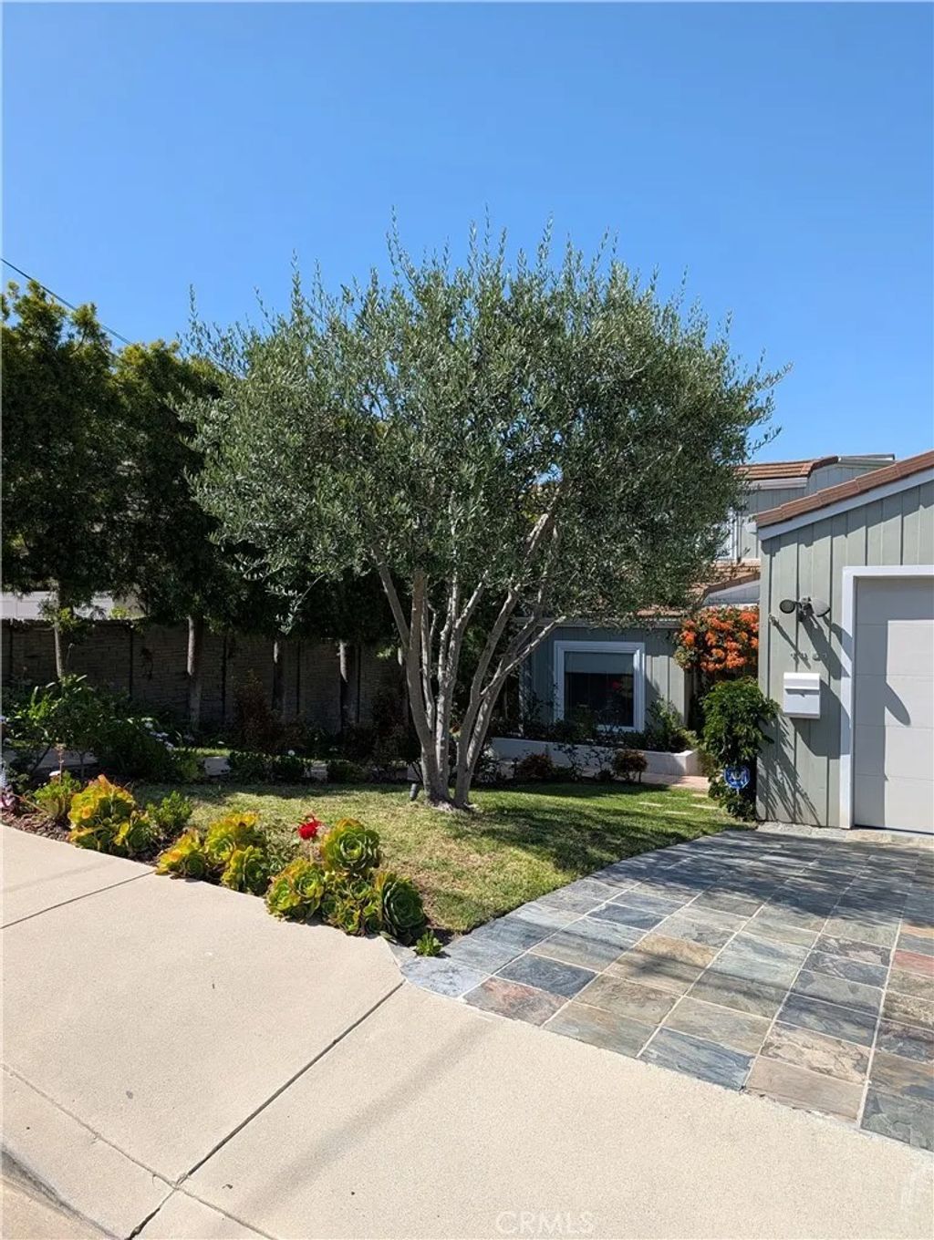 Photo of 1451 3rd Street, Manhattan Beach, CA 90266 (MLS # SB26092218)