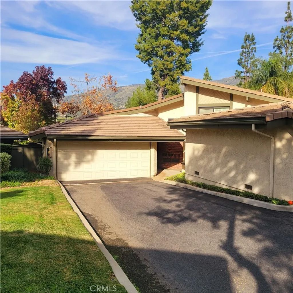 Photo of 2309 E Curtis Court, Glendora, CA 91741 (MLS # CV26013807)