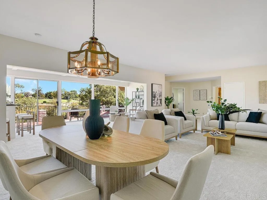 6418 Paseo Delicias