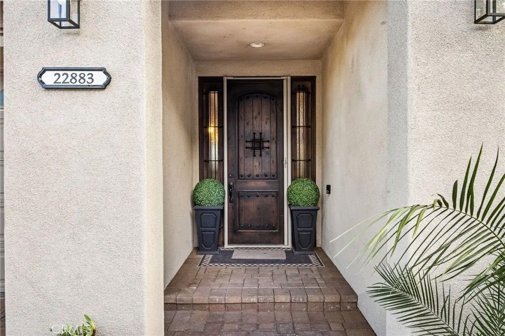 Photo of 22883 Giant Fir Pl, Canyon Lake, CA 92587 (MLS # SW26017068)