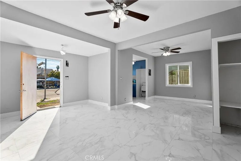 1257 W Vernon