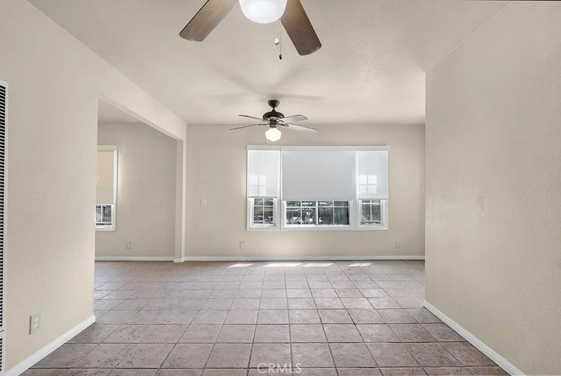 7319 S Normandie