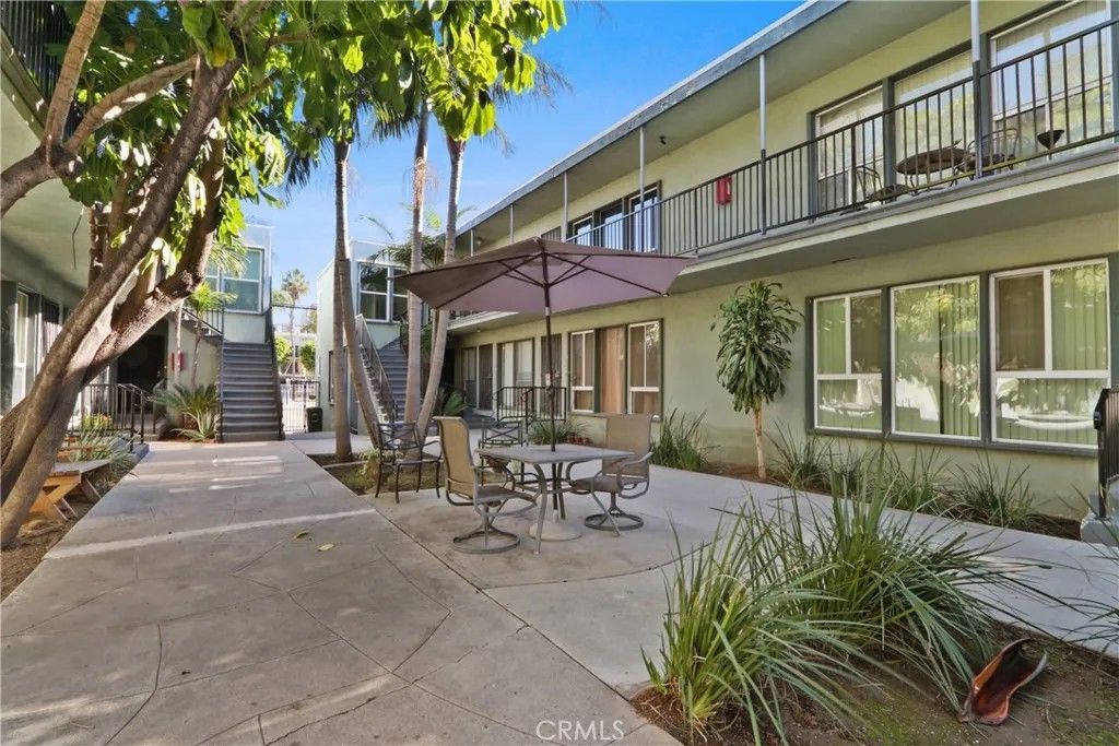 Photo of 436 Cedar Avenue #15, Long Beach, CA 90802 (MLS # RS26077449)