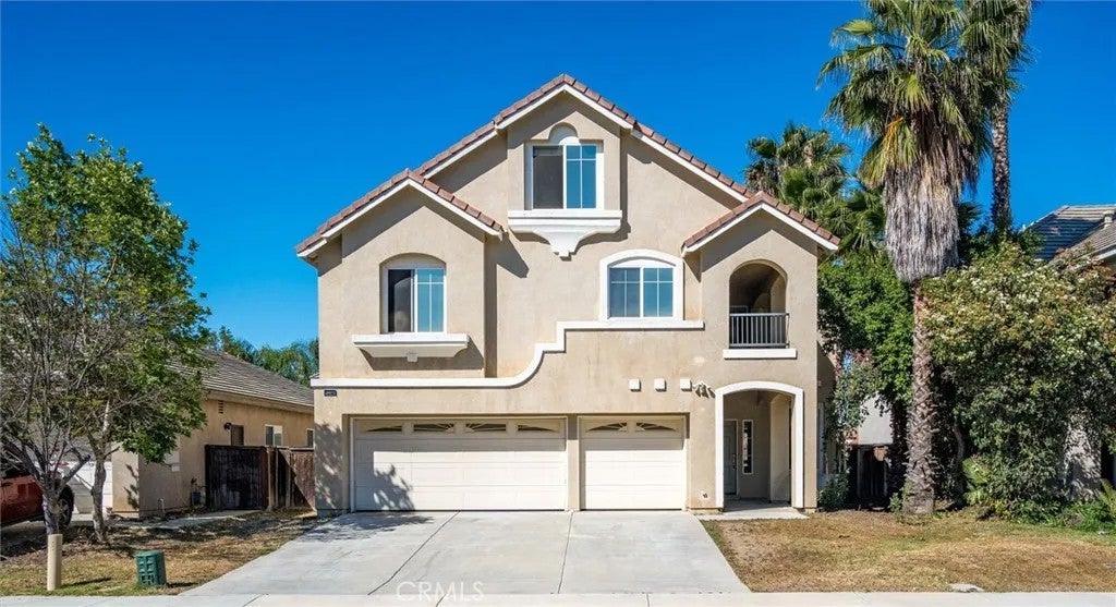 Photo of 37867 Shady Maple Rd, Murrieta, CA 92563 (MLS # SW26078145)