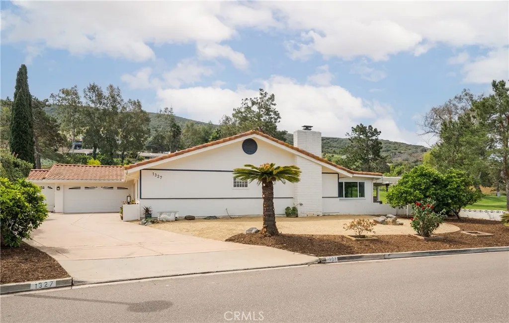 1327 San Julian Dr