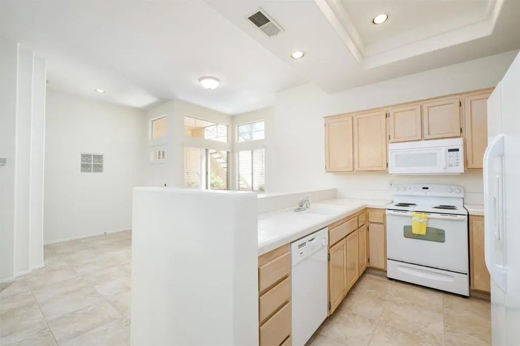 Photo of 5602 Camino Esmerado, Rancho Santa Fe, CA 92091 (MLS # NDP2509731)