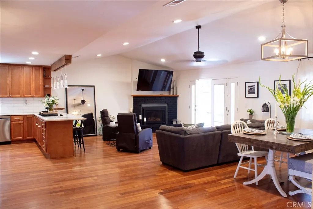 1485 GODELL Street