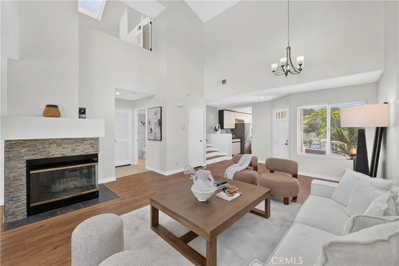 12 Ashwood