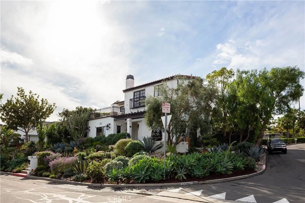 Photo of 33791 Granada Dr, Dana Point, CA 92629 (MLS # LG26095520)