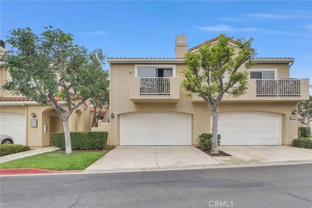 Photo of 2422 Paseo Circulo, Tustin, CA 92782 (MLS # OC25247594)