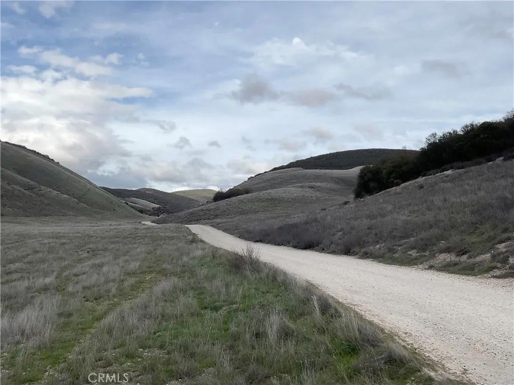 Photo of 104 Paulsen, Lockwood, CA 93932 (MLS # NS25280279)