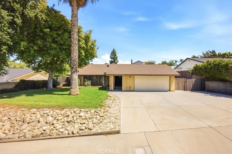 6544 Rycroft