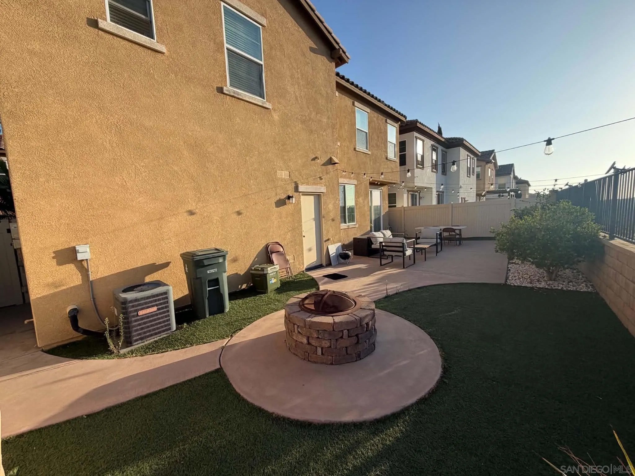 1251 Cathedral Oaks