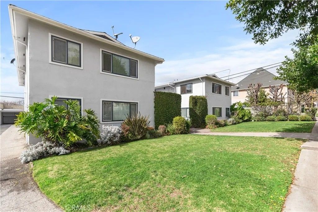 Photo of 117 S Ivy Avenue #A, Monrovia, CA 91016 (MLS # CV26000554)