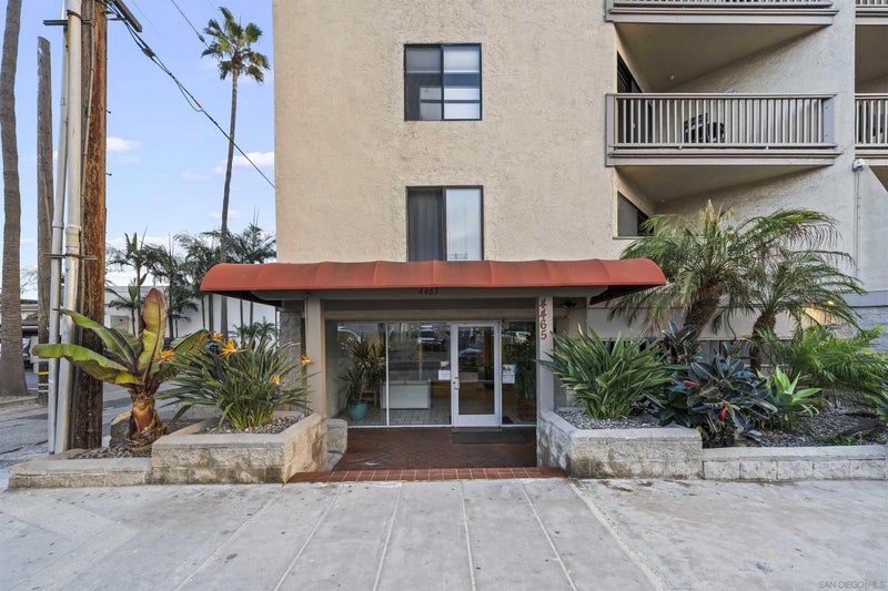 4465 Ocean Blvd 24