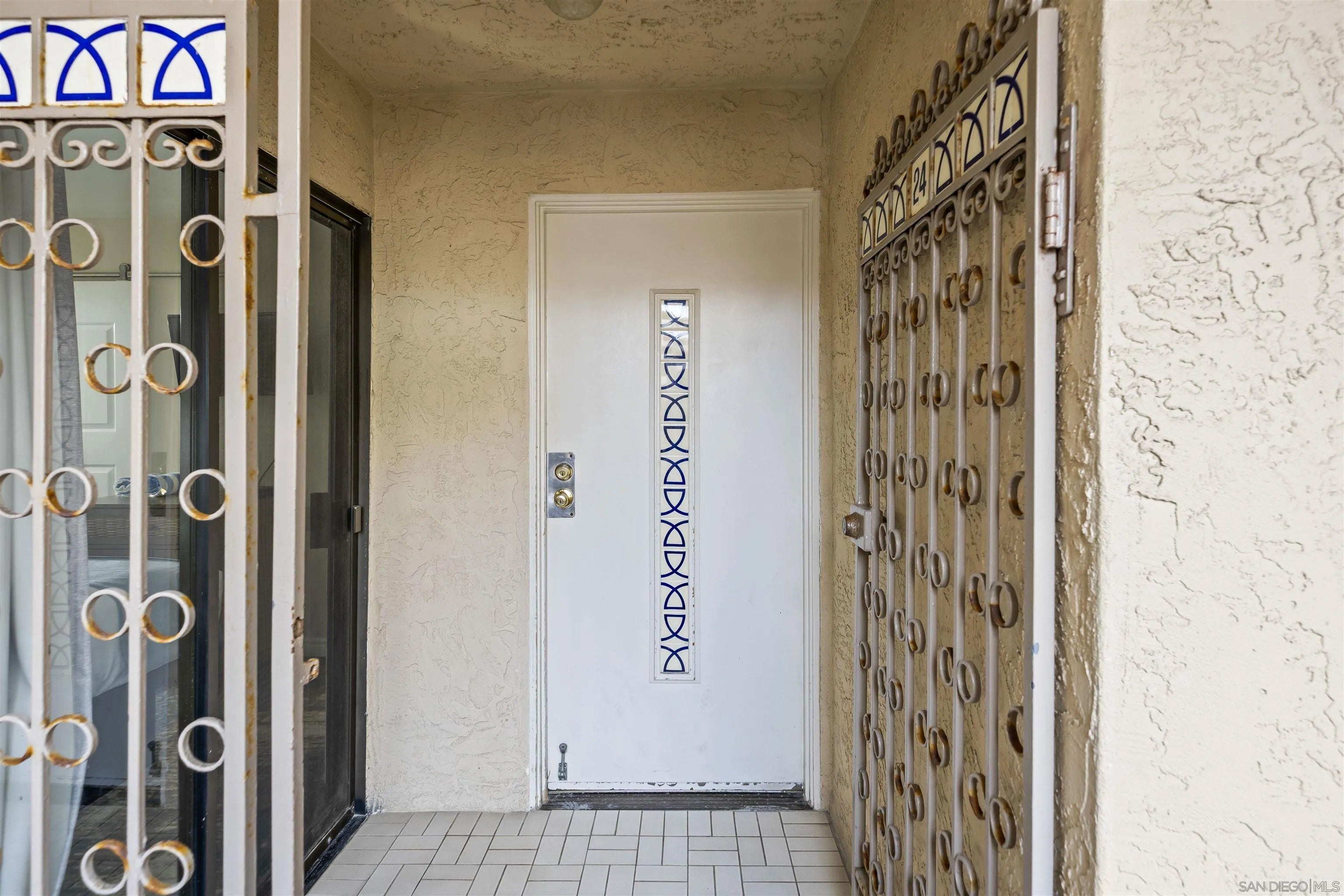 4465 Ocean Blvd 24
