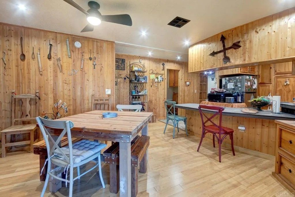 Photo of 1380 Oak Hill Drive #42, Escondido, CA 92026 (MLS # NDP2508163)