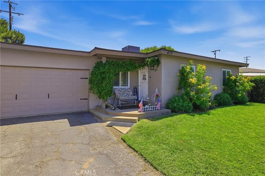 472 Laraine