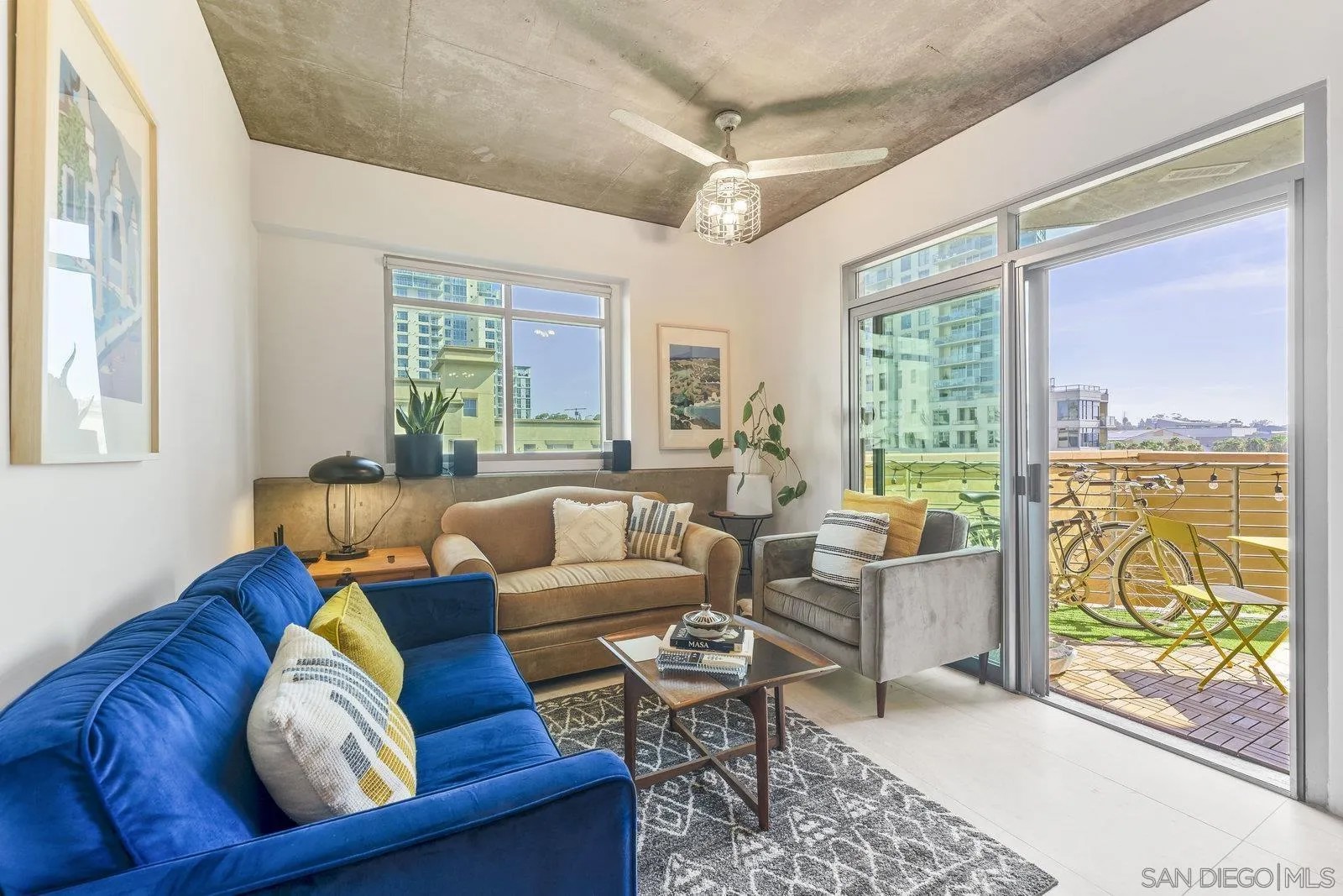 801 Ash St 302