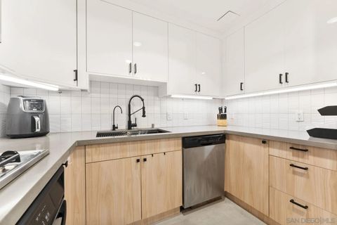 Tiny photo for 801 Ash St #302, San Diego, CA 92101 (MLS # 250036933)
