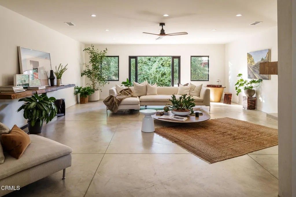 Photo of 4119 Aralia Road, Altadena, CA 91001 (MLS # P1-26912)