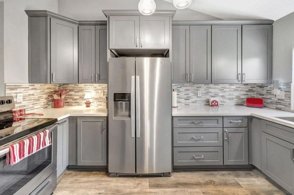 Photo of 7700 Parkway Dr #17, La Mesa, CA 91942 (MLS # 250035955)