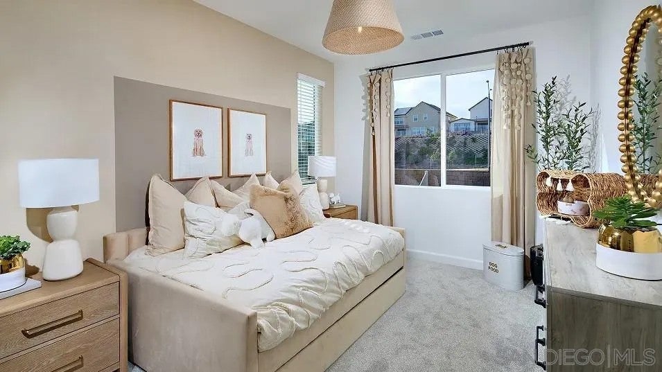 2121 Duchess Ave 2