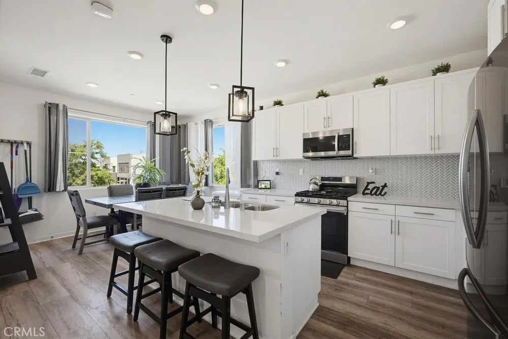 3570 E Peckham Paseo