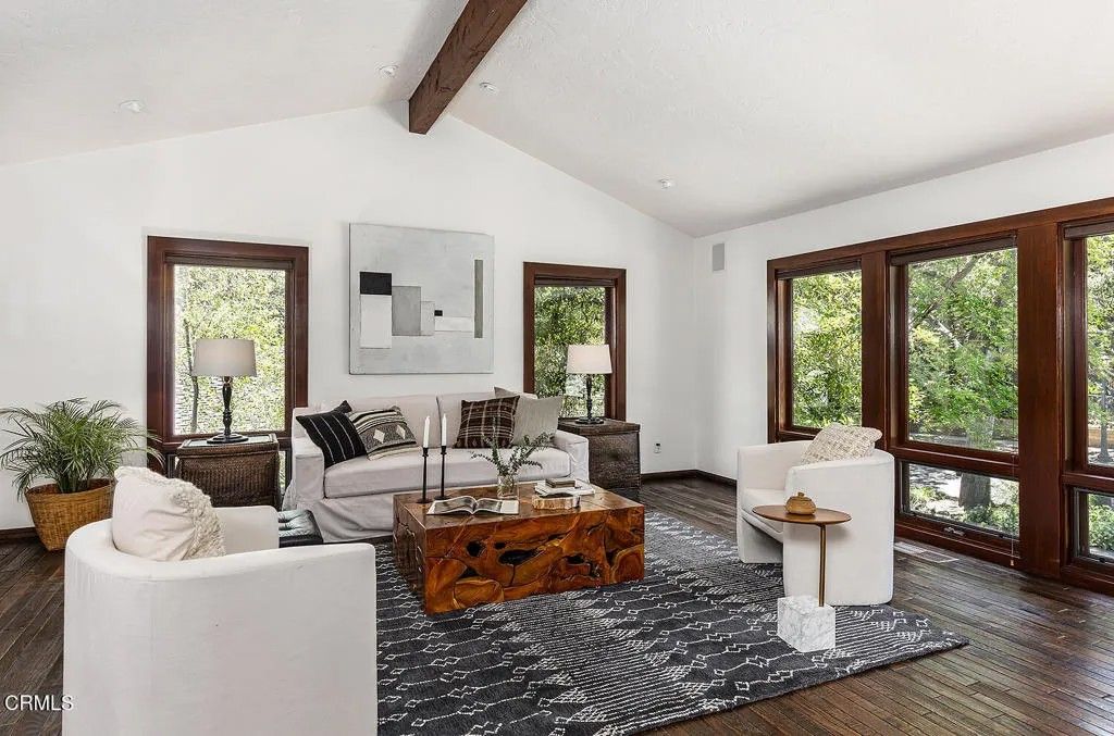 Photo of 1435 Afton Street, Pasadena, CA 91103 (MLS # P1-26875)