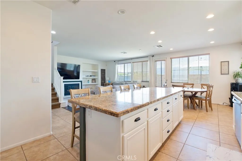 45776 Klamath Court