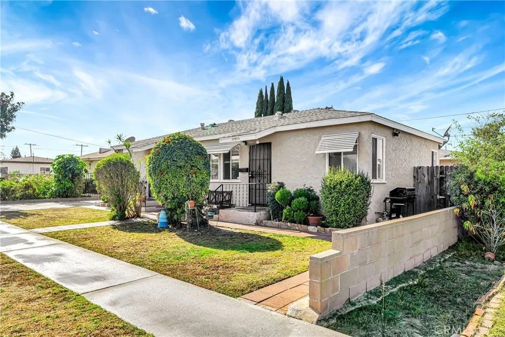 Photo of 17917 Evelyn Ave #A, Gardena, CA 90248 (MLS # SR26027994)