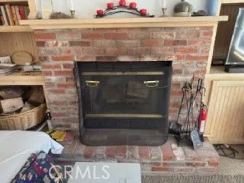 Photo of 658 Yukon Dr, Green Valley Lake, CA 92341 (MLS # IV26085064)