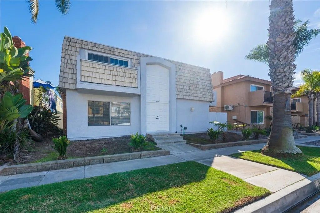 Photo of 422 22nd, Huntington Beach, CA 92648 (MLS # OC25273090)