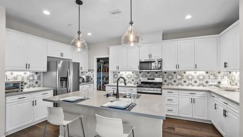 Photo of 30491 De Caron Street, Murrieta, CA 92563 (MLS # NDP2601454)