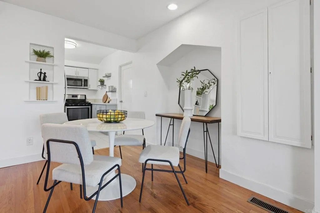 4537 45th Street