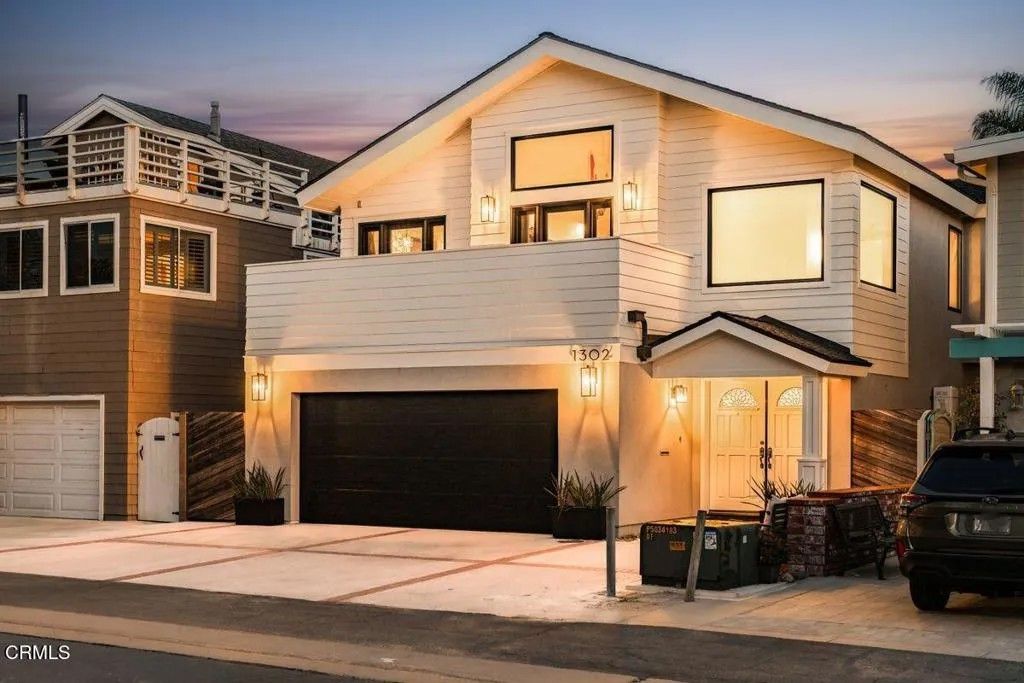 Photo of 1302 Devon Lane, Ventura, CA 93001 (MLS # V1-36206)