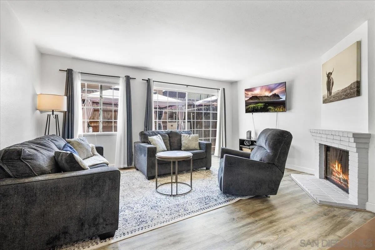 1465 E Lexington Ave, Unit 10A