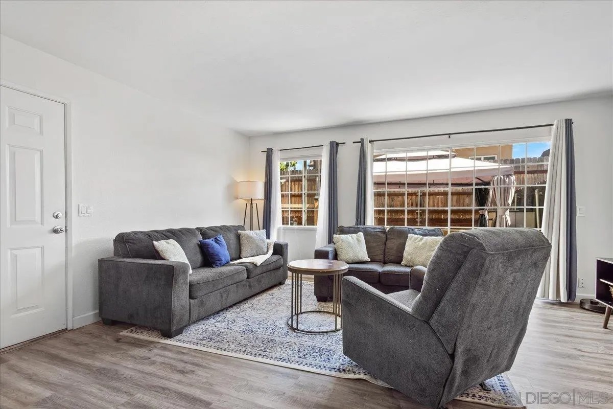 1465 E Lexington Ave, Unit 10A