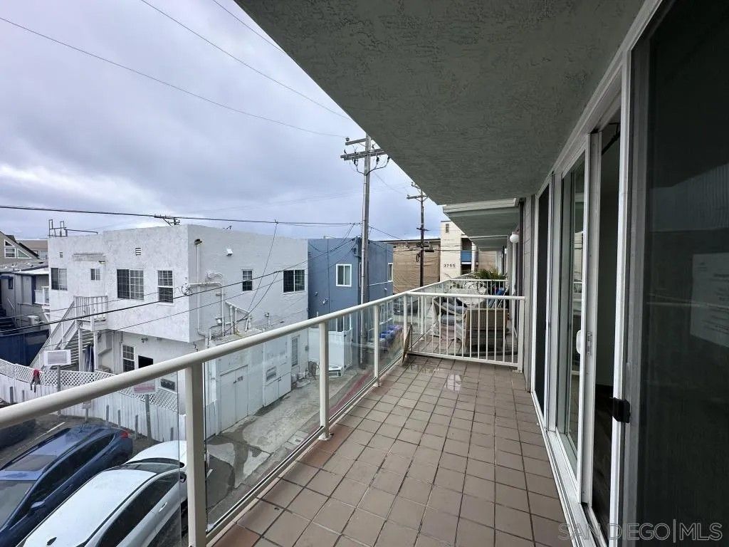 Photo of 725 Redondo Ct #22, San Diego, CA 92109 (MLS # 260004043)