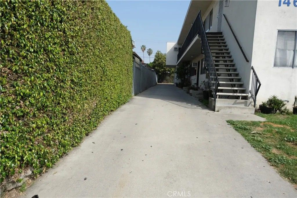 Photo of 1465 W 25th St, Los Angeles, CA 90007 (MLS # IG26062011)