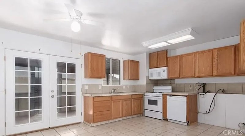 13045 La Mesa