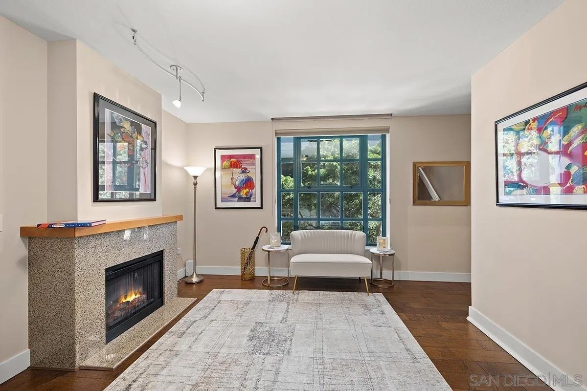 700 W E Street 104