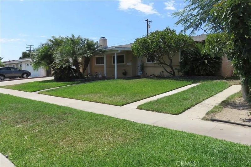 433 S Danbrook