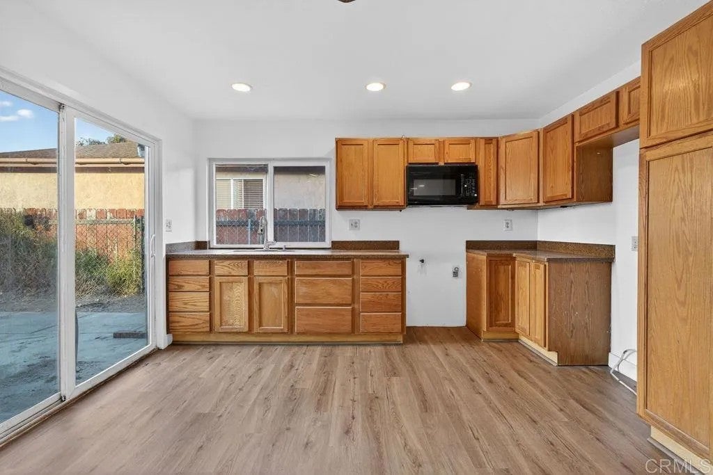 6926 Bullock Drive