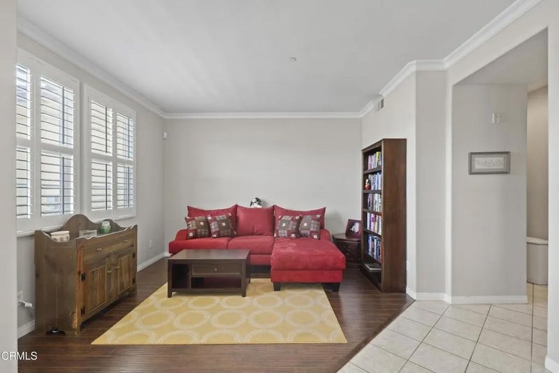1800 E Lakeshore Drive 1306